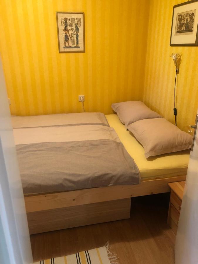 Oeroekzoeld Apartmanok Балатонфеньвеш Экстерьер фото